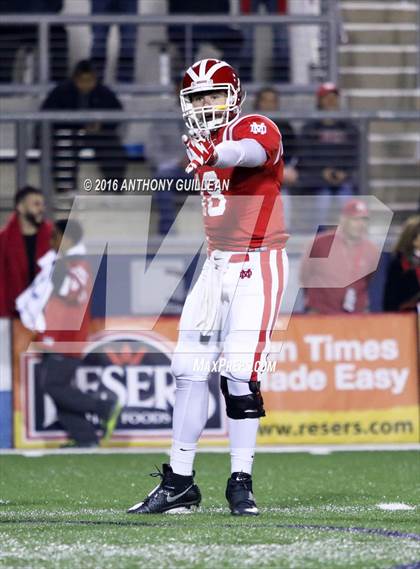 Thumbnail 2 in Mater Dei vs. Rancho Cucamonga (CIF SS Semifinal Playoff) photogallery.