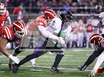 Thumbnail 2 in Mater Dei vs. Rancho Cucamonga (CIF SS Semifinal Playoff) photogallery.