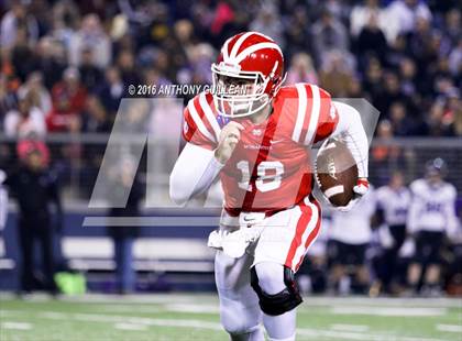 Thumbnail 1 in Mater Dei vs. Rancho Cucamonga (CIF SS Semifinal Playoff) photogallery.