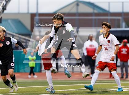 Thumbnail 3 in Gainesville vs. Bridgeport (UIL Soccer 4A Region 2 Semifinal) photogallery.