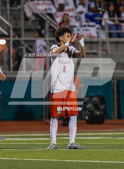 Thumbnail 1 in Gainesville vs. Bridgeport (UIL Soccer 4A Region 2 Semifinal) photogallery.