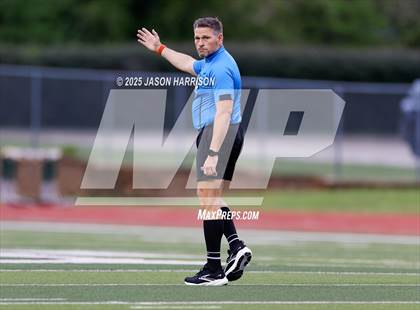 Thumbnail 3 in Gainesville vs. Bridgeport (UIL Soccer 4A Region 2 Semifinal) photogallery.