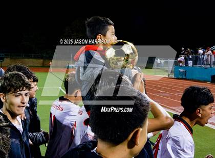 Thumbnail 1 in Gainesville vs. Bridgeport (UIL Soccer 4A Region 2 Semifinal) photogallery.