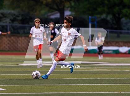 Thumbnail 3 in Gainesville vs. Bridgeport (UIL Soccer 4A Region 2 Semifinal) photogallery.