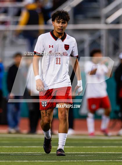 Thumbnail 3 in Gainesville vs. Bridgeport (UIL Soccer 4A Region 2 Semifinal) photogallery.