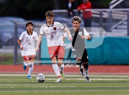 Thumbnail 1 in Gainesville vs. Bridgeport (UIL Soccer 4A Region 2 Semifinal) photogallery.