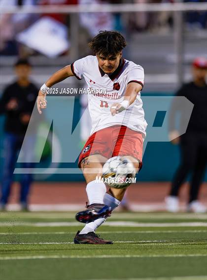 Thumbnail 3 in Gainesville vs. Bridgeport (UIL Soccer 4A Region 2 Semifinal) photogallery.
