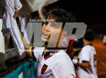 Thumbnail 1 in Gainesville vs. Bridgeport (UIL Soccer 4A Region 2 Semifinal) photogallery.