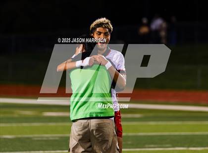 Thumbnail 2 in Gainesville vs. Bridgeport (UIL Soccer 4A Region 2 Semifinal) photogallery.