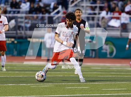 Thumbnail 1 in Gainesville vs. Bridgeport (UIL Soccer 4A Region 2 Semifinal) photogallery.