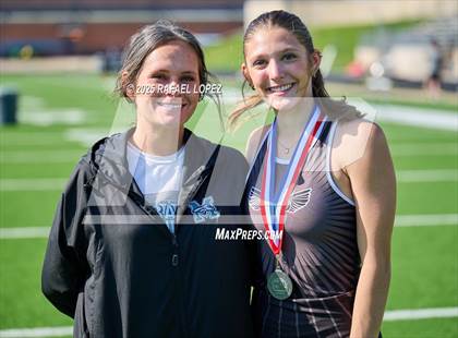 Thumbnail 3 in UIL 6A Track & Field Area 21&22 (Awards) photogallery.