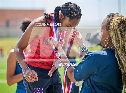 Thumbnail 2 in UIL 6A Track & Field Area 21&22 (Awards) photogallery.