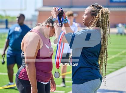 Thumbnail 3 in UIL 6A Track & Field Area 21&22 (Awards) photogallery.