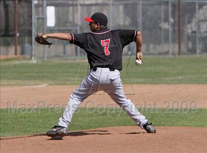 Thumbnail 3 in Segerstrom @ Crescenta Valley photogallery.
