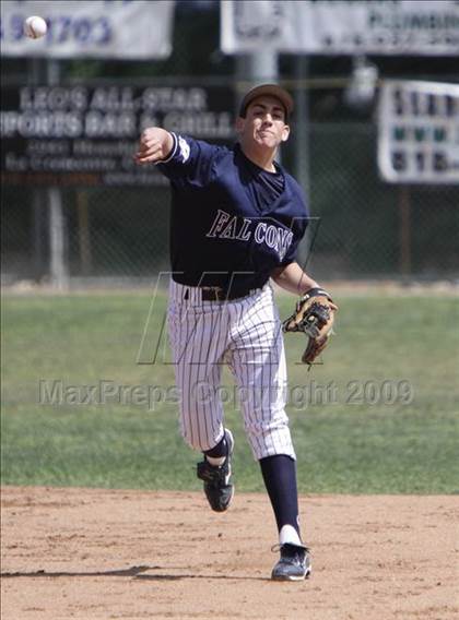Thumbnail 1 in Segerstrom @ Crescenta Valley photogallery.