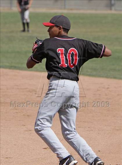 Thumbnail 2 in Segerstrom @ Crescenta Valley photogallery.