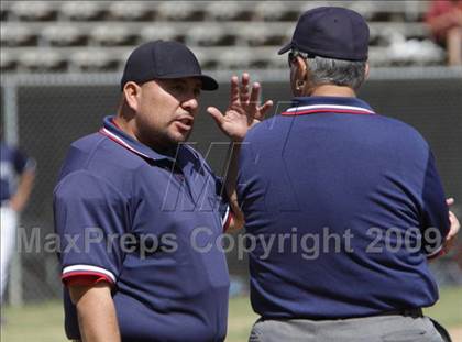 Thumbnail 1 in Segerstrom @ Crescenta Valley photogallery.