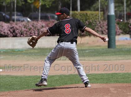 Thumbnail 1 in Segerstrom @ Crescenta Valley photogallery.