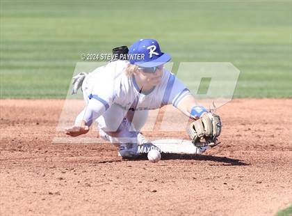 Thumbnail 3 in Valor Christian vs. Rogers (Best Of The West) photogallery.