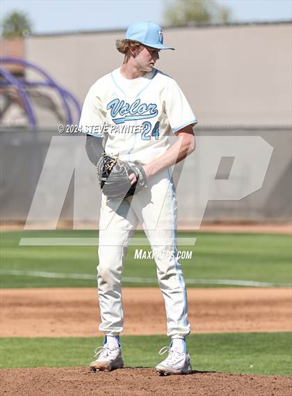 Thumbnail 1 in Valor Christian vs. Rogers (Best Of The West) photogallery.