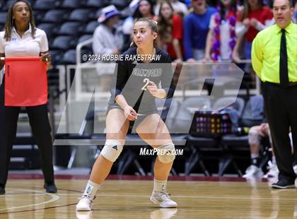 Thumbnail 2 in Iola vs. Crawford (UIL 2A Volleyball Division II Final) photogallery.
