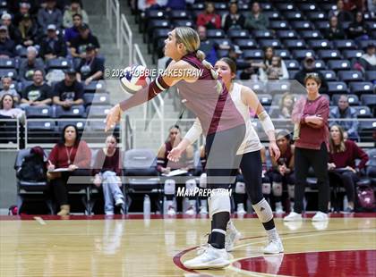 Thumbnail 3 in Iola vs. Crawford (UIL 2A Volleyball Division II Final) photogallery.