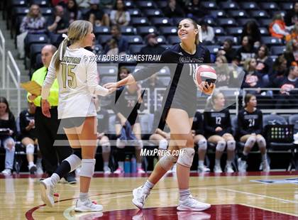 Thumbnail 3 in Iola vs. Crawford (UIL 2A Volleyball Division II Final) photogallery.