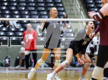 Thumbnail 1 in Iola vs. Crawford (UIL 2A Volleyball Division II Final) photogallery.