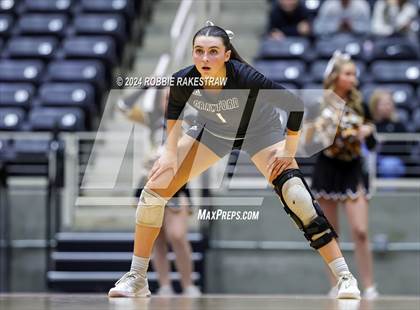 Thumbnail 3 in Iola vs. Crawford (UIL 2A Volleyball Division II Final) photogallery.