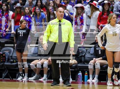 Thumbnail 2 in Iola vs. Crawford (UIL 2A Volleyball Division II Final) photogallery.