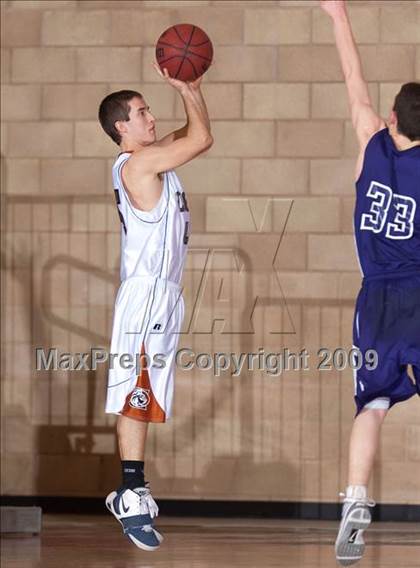 Thumbnail 2 in Cienega vs Spanish Springs (MaxPreps Holiday Classic) photogallery.