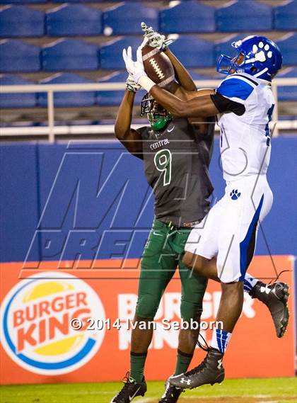Thumbnail 2 in Miami Central vs Bothell (Burger King Bowl) photogallery.