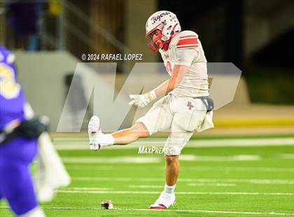 Thumbnail 3 in Shiner vs. Bremond (UIL 2A D2 Football Semifinal) photogallery.