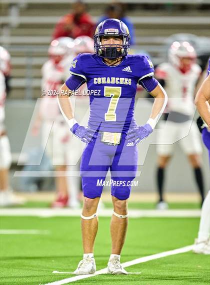 Thumbnail 1 in Shiner vs. Bremond (UIL 2A D2 Football Semifinal) photogallery.