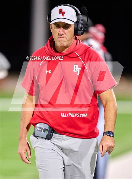 Thumbnail 2 in Shiner vs. Bremond (UIL 2A D2 Football Semifinal) photogallery.