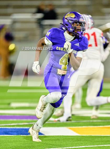 Thumbnail 2 in Shiner vs. Bremond (UIL 2A D2 Football Semifinal) photogallery.