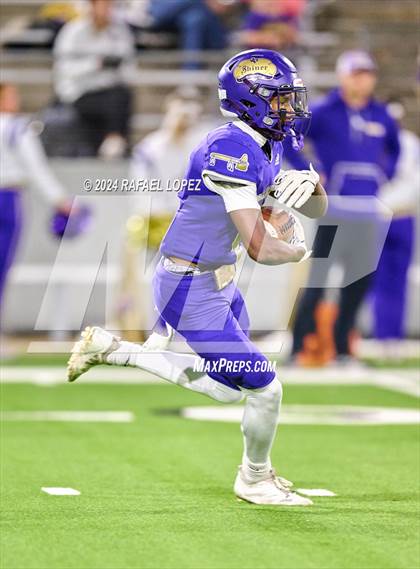 Thumbnail 3 in Shiner vs. Bremond (UIL 2A D2 Football Semifinal) photogallery.