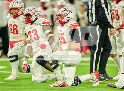 Thumbnail 3 in Shiner vs. Bremond (UIL 2A D2 Football Semifinal) photogallery.