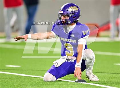 Thumbnail 3 in Shiner vs. Bremond (UIL 2A D2 Football Semifinal) photogallery.