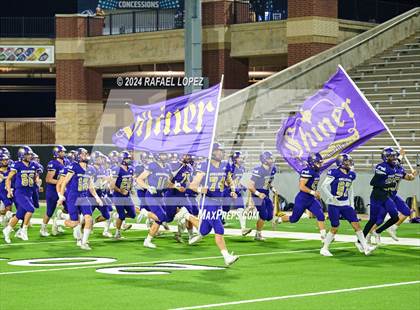 Thumbnail 1 in Shiner vs. Bremond (UIL 2A D2 Football Semifinal) photogallery.
