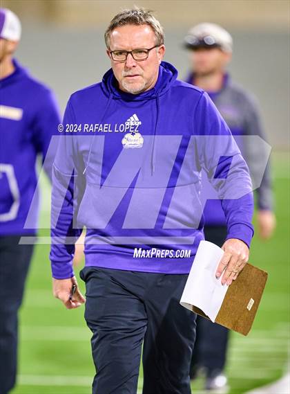Thumbnail 2 in Shiner vs. Bremond (UIL 2A D2 Football Semifinal) photogallery.
