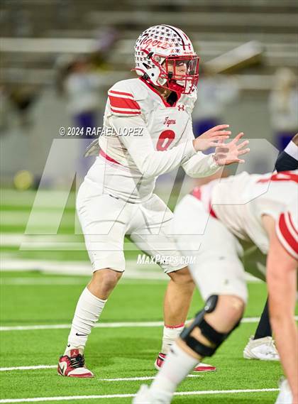 Thumbnail 3 in Shiner vs. Bremond (UIL 2A D2 Football Semifinal) photogallery.