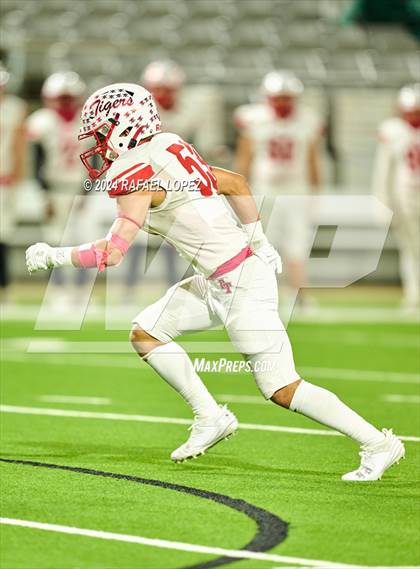 Thumbnail 2 in Shiner vs. Bremond (UIL 2A D2 Football Semifinal) photogallery.