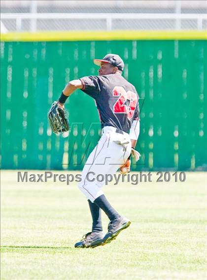 Thumbnail 3 in Austin vs Mayde Creek (Alvin Tournament) photogallery.