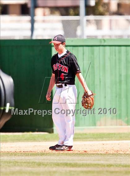 Thumbnail 2 in Austin vs Mayde Creek (Alvin Tournament) photogallery.