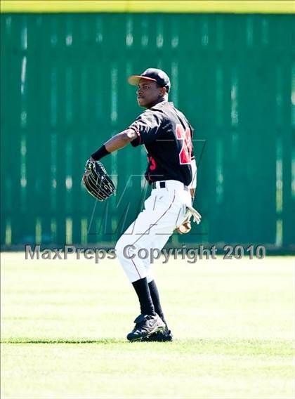 Thumbnail 3 in Austin vs Mayde Creek (Alvin Tournament) photogallery.