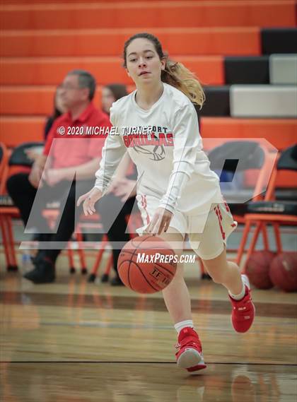 Thumbnail 2 in Liberty vs. Davenport photogallery.