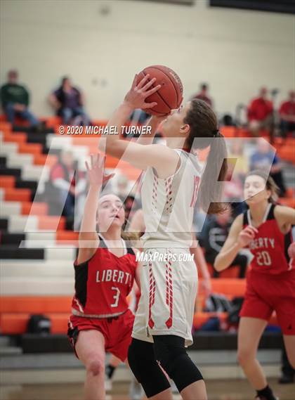 Thumbnail 1 in Liberty vs. Davenport photogallery.