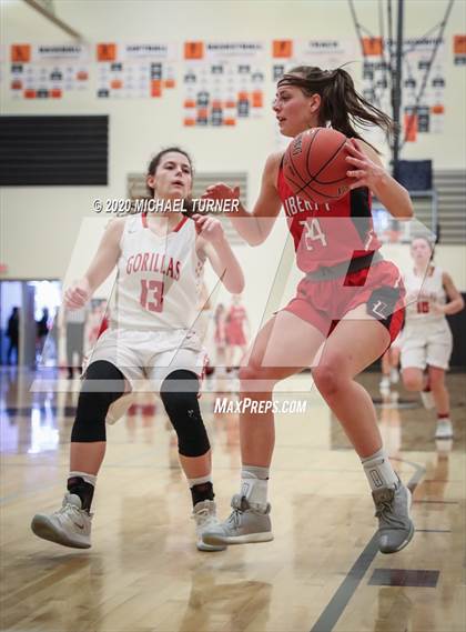 Thumbnail 1 in Liberty vs. Davenport photogallery.
