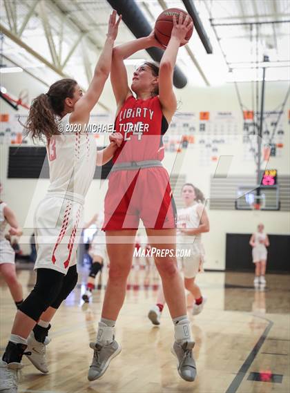 Thumbnail 3 in Liberty vs. Davenport photogallery.